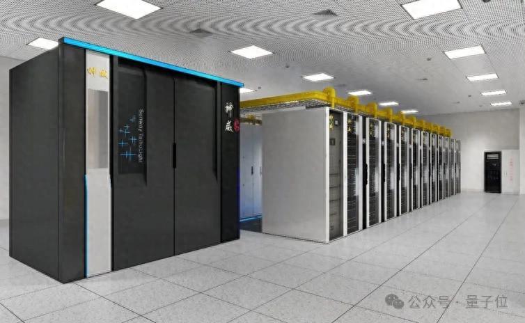 狂拿大模型明星订单，一家清华系HPC-AI Infra公司浮出水面