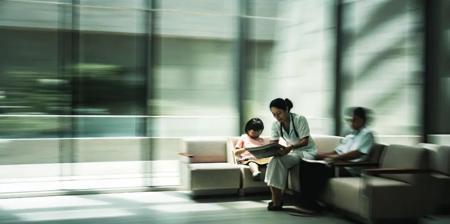 拜托了，AI！帮忙解决「看病难、看病贵」吧｜对谈王国鑫：京东健康探索研究院首席科学家